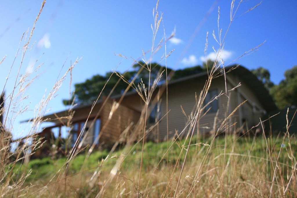 Manna Gum Cottages, Gisborne Peak Winery Eco Cottages