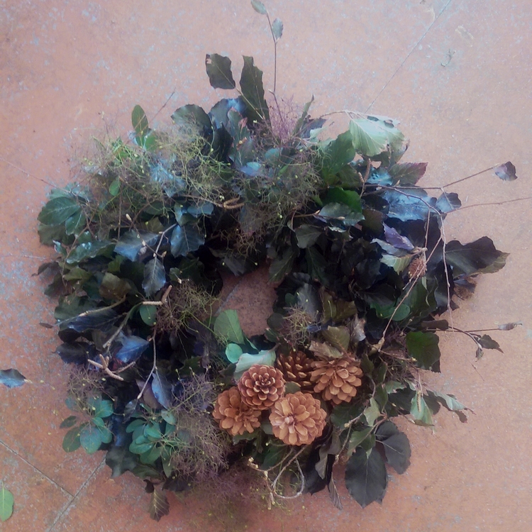 Christmas wreath l Flowers in a Vase Dec 04 2016 Visit
