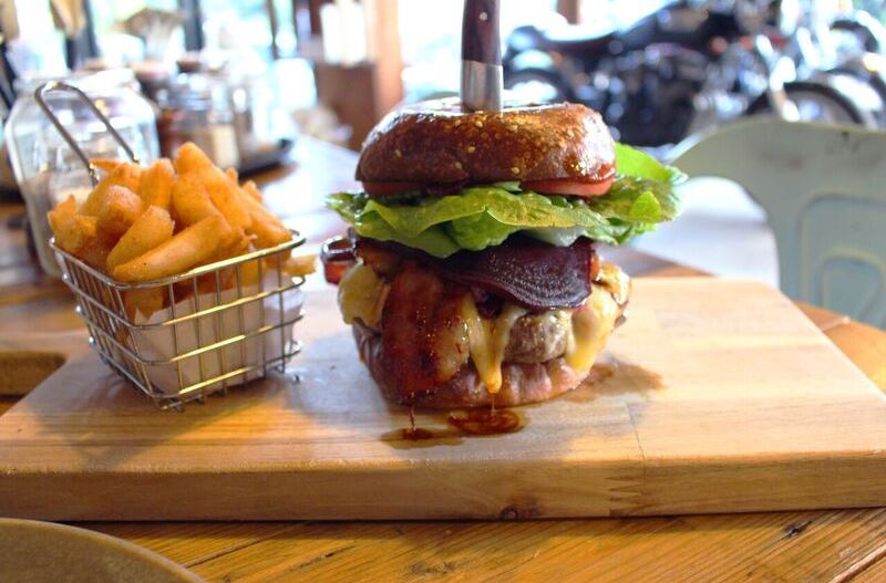 moto bean burger