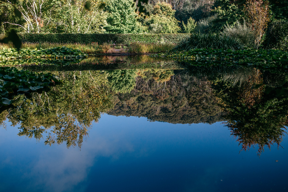 Gardens-of-Tieve-Tara-Lake