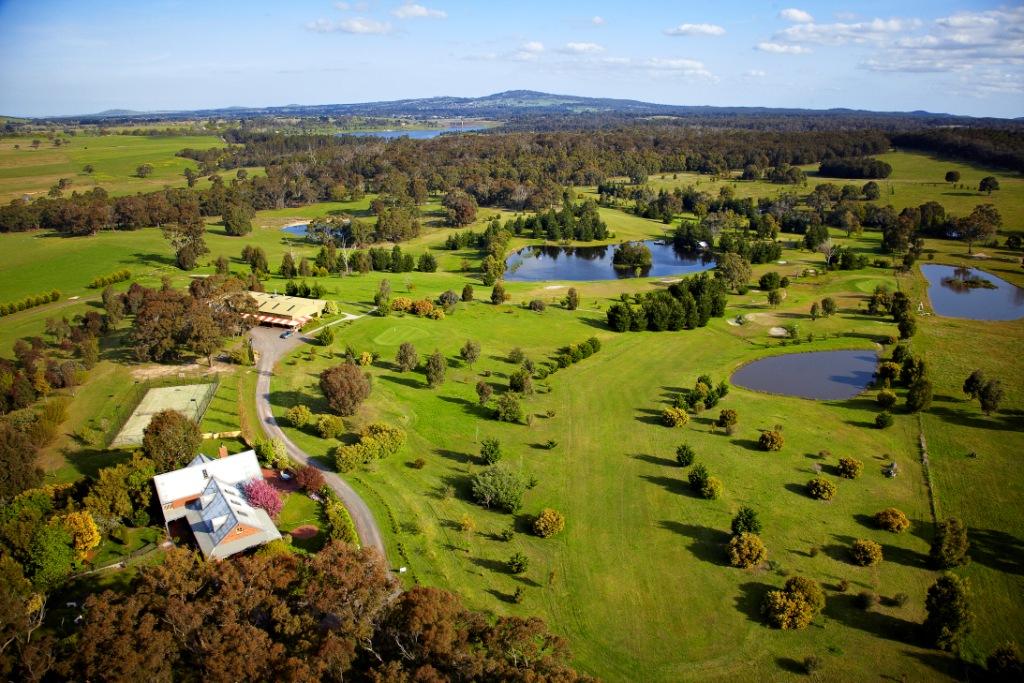 Lawson-Lodge-Country-Estate